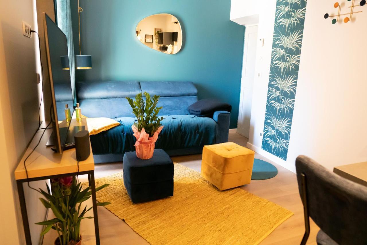Coeur De Ville T2, Terrasse, Clim Tt Equipe, Parking Sanary-sur-Mer Bagian luar foto